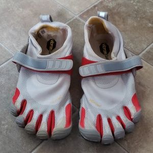 Vibram FiveFinger Bikila Size 41